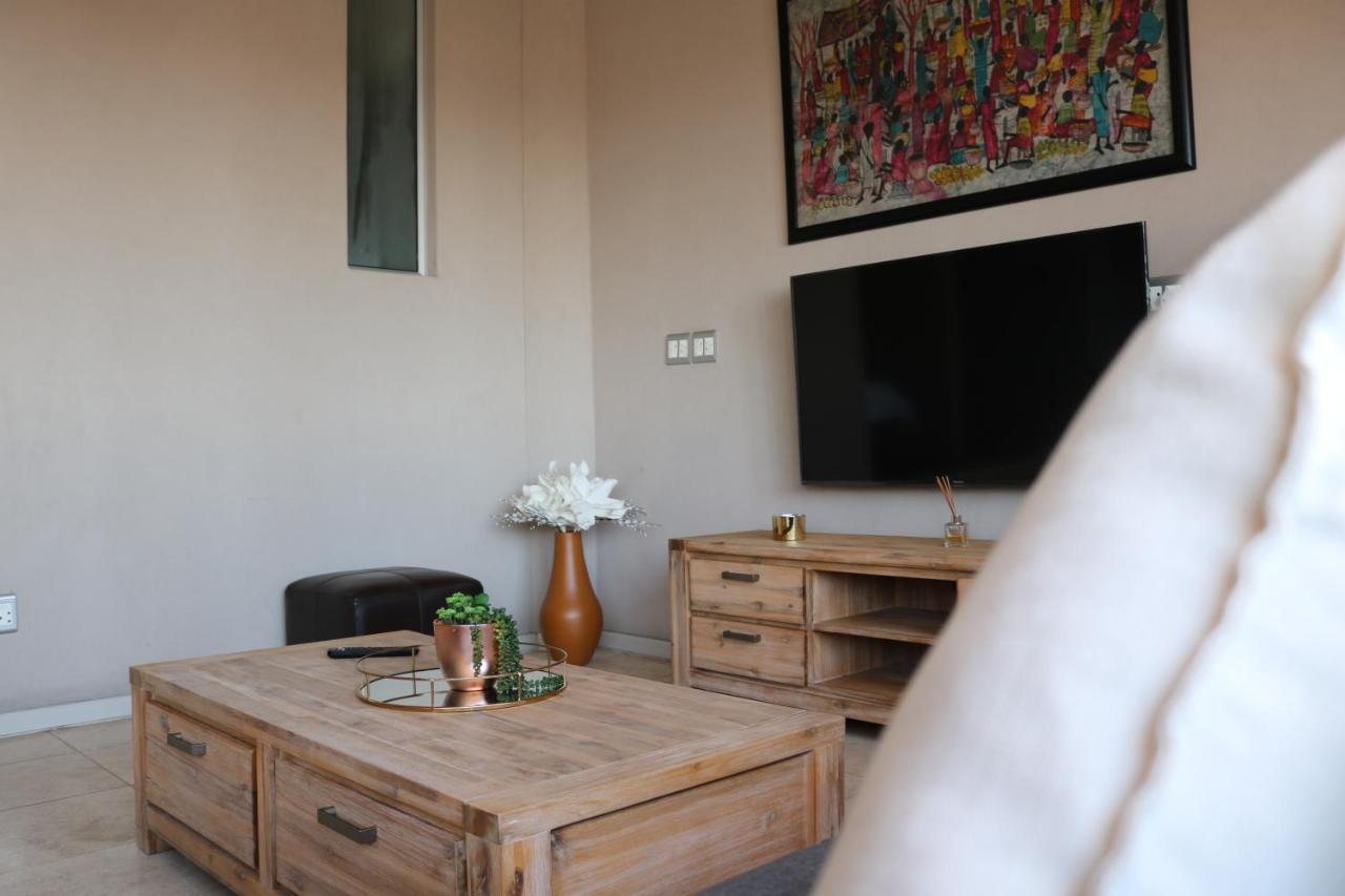 1007-Stunning Studio Apt With Incredible Joburg Views جوهانسبورغ المظهر الخارجي الصورة